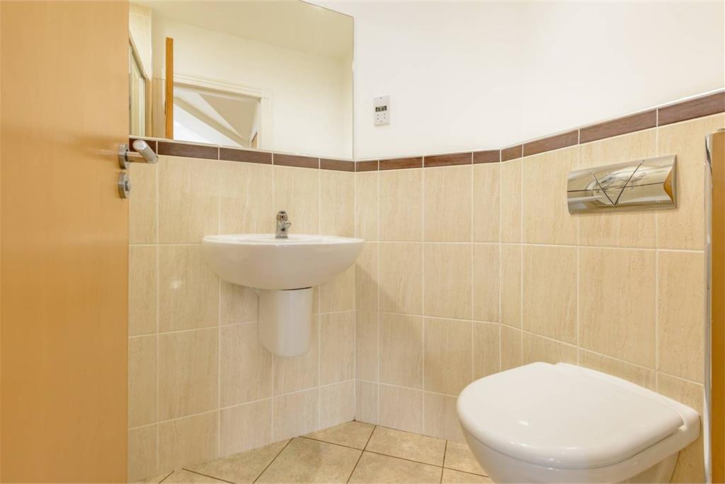 14/7 Howden Hall Road,
Edinburgh,
EH16 6PQ - image 10