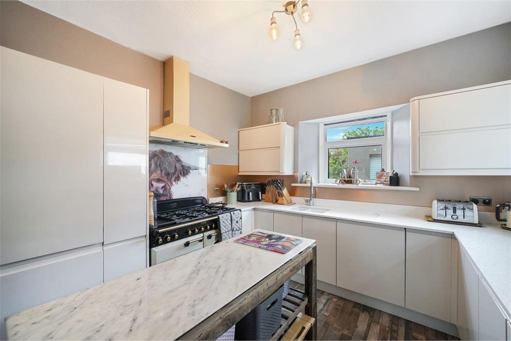 Lupin Cottage
1 Camps Road,
Carnock,
Dunfermline,
KY12 9JP - image 8