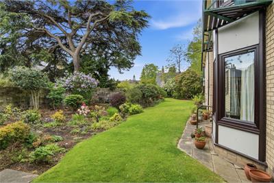 Flat 1 Chartwell House, 4b Churchill, Morningside, EDINBURGH, EH10 4BQ - image 12