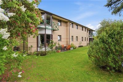 Flat 1 Chartwell House, 4b Churchill, Morningside, EDINBURGH, EH10 4BQ - image 13