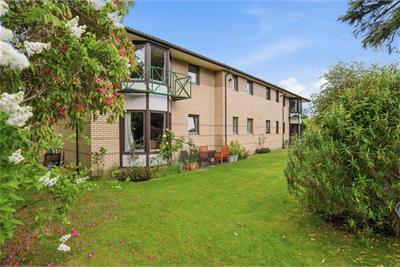 Flat 1 Chartwell House, 4b Churchill, Morningside, EDINBURGH, EH10 4BQ - image 13