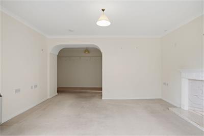 Flat 1 Chartwell House, 4b Churchill, Morningside, EDINBURGH, EH10 4BQ - image 3