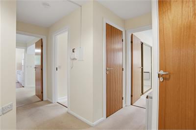 Flat 1 Chartwell House, 4b Churchill, Morningside, EDINBURGH, EH10 4BQ - image 6