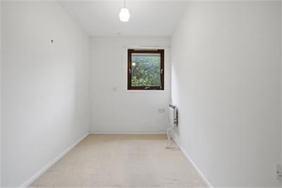 Flat 1 Chartwell House, 4b Churchill, Morningside, EDINBURGH, EH10 4BQ - image 10