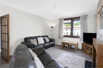 11 Parsonspool, Dunbar, EH42 1JN - image 2