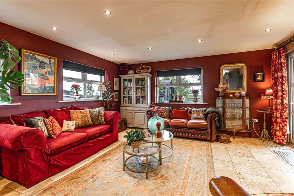 Meadowbank, Canonbie, DG14 0TP - image 5