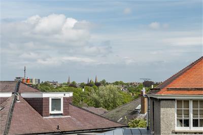 9/2 Plewlands Terrace, Edinburgh, EH10 5JX - image 12