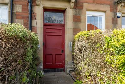 9/2 Plewlands Terrace, Edinburgh, EH10 5JX - image 13