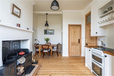 9/2 Plewlands Terrace, Edinburgh, EH10 5JX - image 3