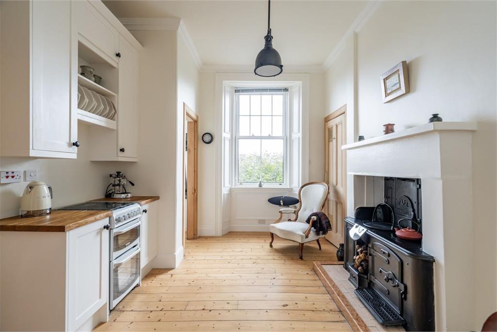 9/2 Plewlands Terrace, Edinburgh, EH10 5JX - image 5