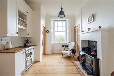 9/2 Plewlands Terrace, Edinburgh, EH10 5JX - image 5