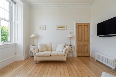 9/2 Plewlands Terrace, Edinburgh, EH10 5JX - image 8