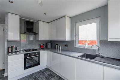 44 Fauldburn, Edinburgh, EH12 8YH - image 3