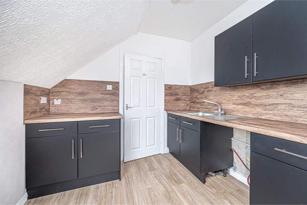 310b, High Street, Cowdenbeath, KY4 9NT - image 7