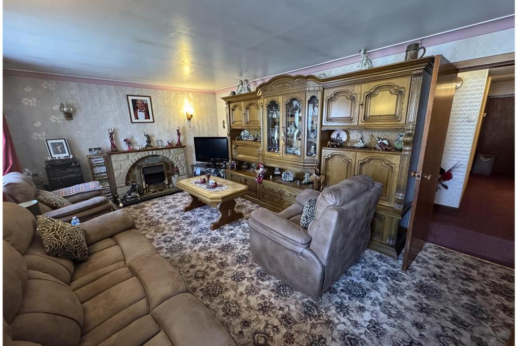 Auld Smiddy,
Closeburn,
Thornhill,
DG3 5HR - image 3