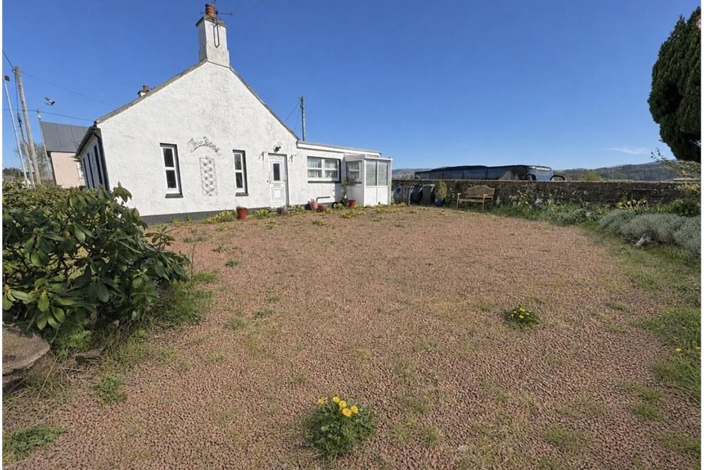Auld Smiddy,
Closeburn,
Thornhill,
DG3 5HR - image 4