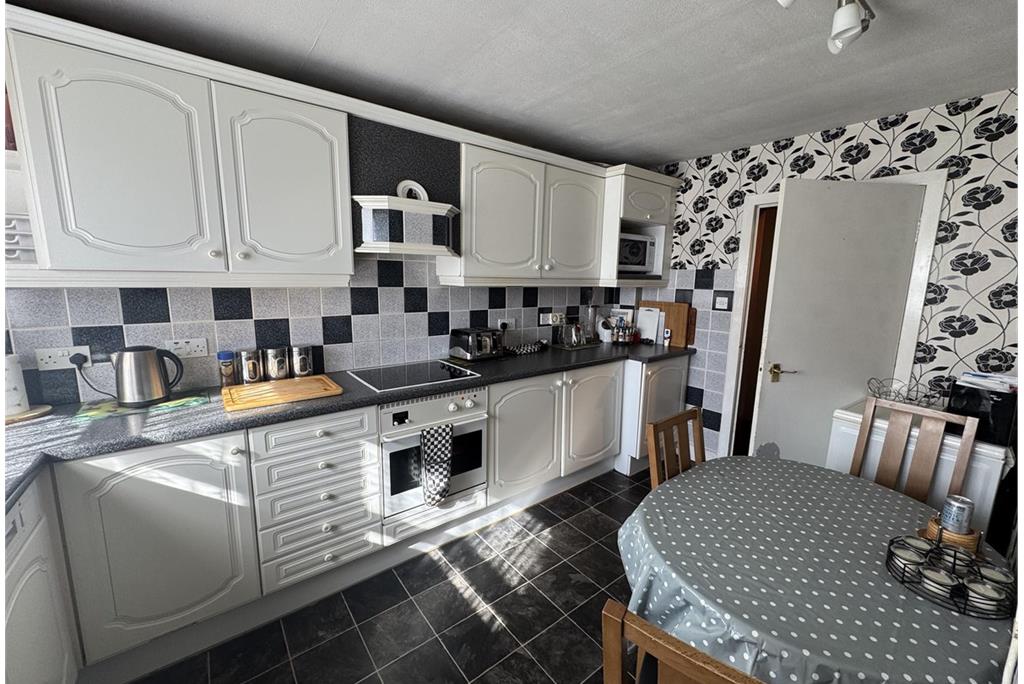 Auld Smiddy,
Closeburn,
Thornhill,
DG3 5HR - image 5