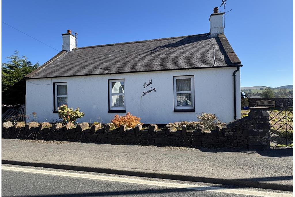 Auld Smiddy,
Closeburn,
Thornhill,
DG3 5HR - image 1