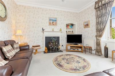 18 (flat 4), Rothesay Terrace, West End, Edinburgh, EH3 7RY - image 2