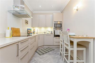 18 (flat 4), Rothesay Terrace, West End, Edinburgh, EH3 7RY - image 4
