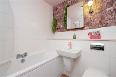 124/56 Lothian Road, Tollcross, Edinburgh, EH3 9DD - image 9
