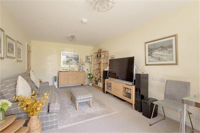 8 Tantallon Court, North Berwick, EH39 5QF - image 4