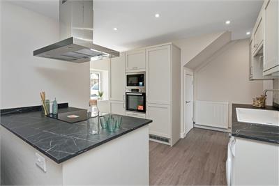 156 Main Street, Pathhead, EH37 5RE - image 5