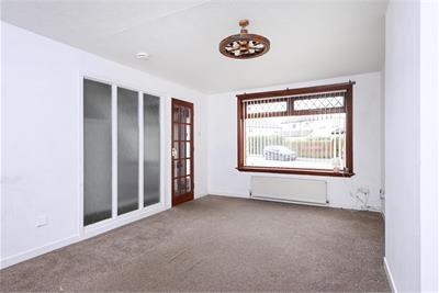 13 Wisp Green, Edinburgh, EH15 3QX - image 2