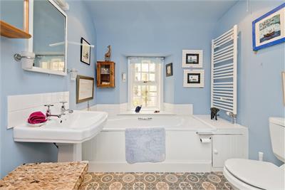 Fowlers Cottage,
Abercrombie,
Anstruther,
KY10 2DE - image 19