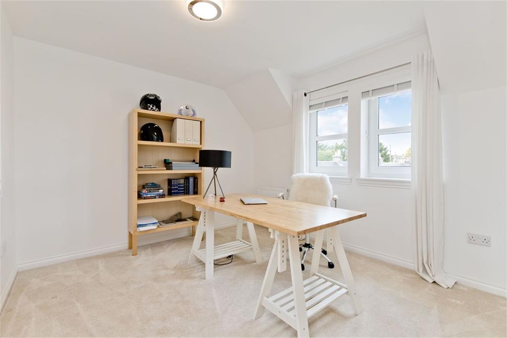 1 Lady Foulis Road,
Foodieash,
Cupar,
KY15 4FA - image 11