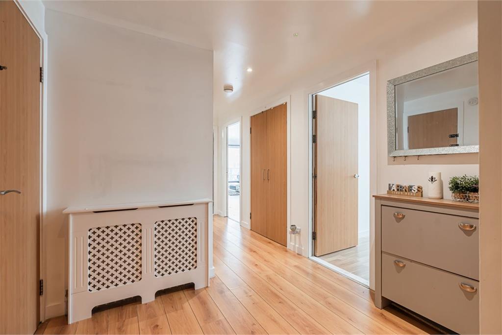 7/3 Western Harbour Midway, Edinburgh, EH6 6LE - image 12