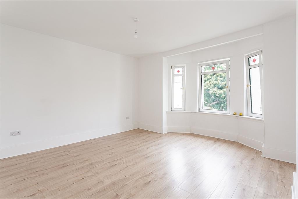7/4 Hawkhill Avenue,
Edinburgh,
EH7 6BY - image 2