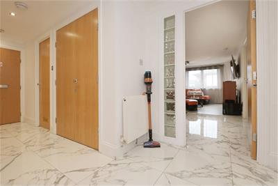 7/14 Tower Place, The Shore, Edinburgh, EH6 7BZ - image 17