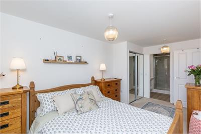 2/8 Cunningham Square, Portobello, Edinburgh, EH15 1BF - image 8