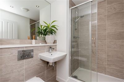 2/8 Cunningham Square, Portobello, Edinburgh, EH15 1BF - image 9