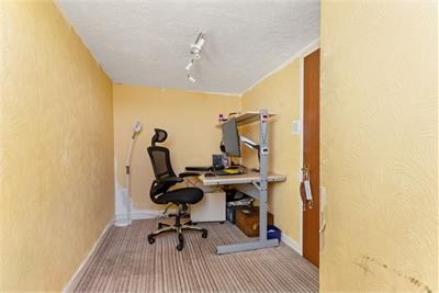 14 Hawthornbank Place, Edinburgh, EH6 4HG - image 16