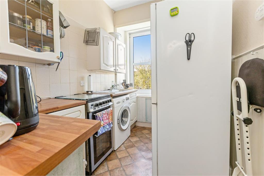 14 Hawthornbank Place, Edinburgh, EH6 4HG - image 8