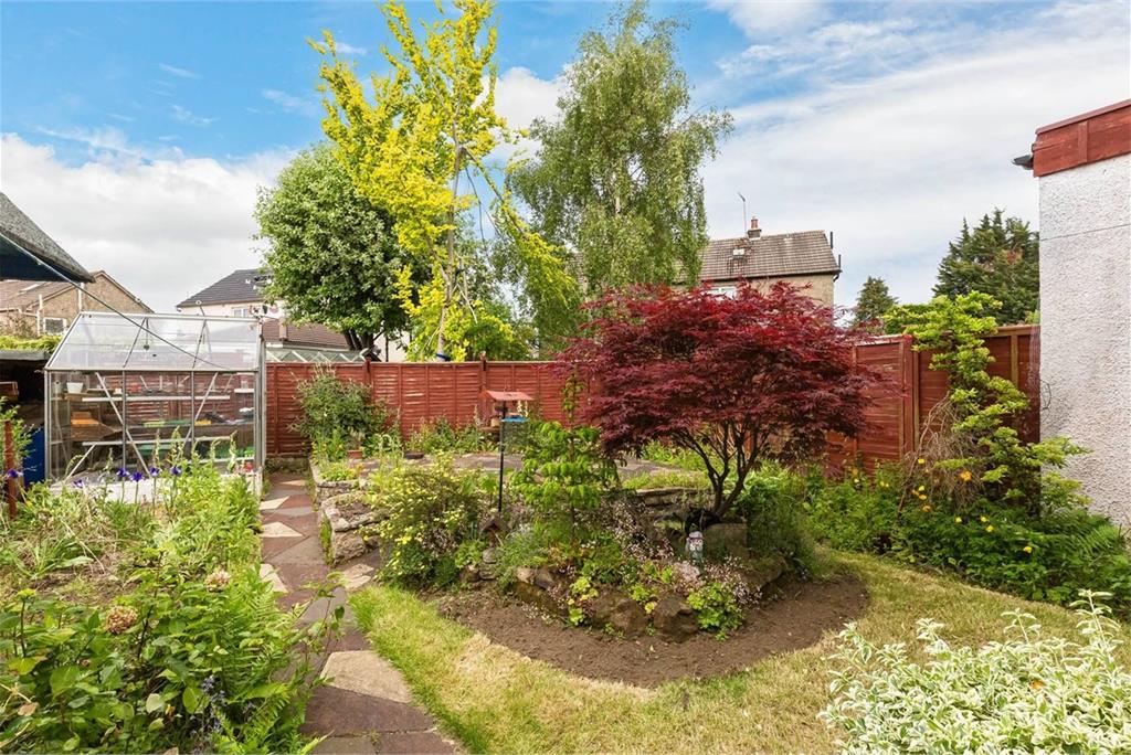 8 Wester Broom Drive,
Edinburgh,
EH12 7QS - image 1