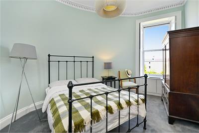 15/4 Pitt Street, Edinburgh, EH6 4BX - image 11