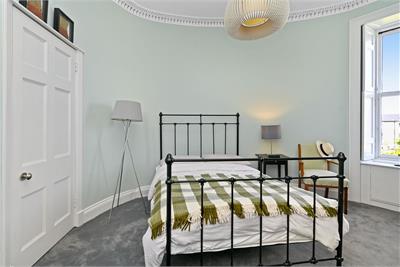 15/4 Pitt Street, Edinburgh, EH6 4BX - image 12