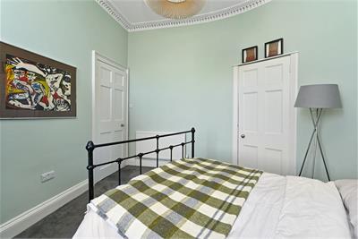 15/4 Pitt Street, Edinburgh, EH6 4BX - image 13