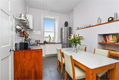 15/4 Pitt Street, Edinburgh, EH6 4BX - image 7