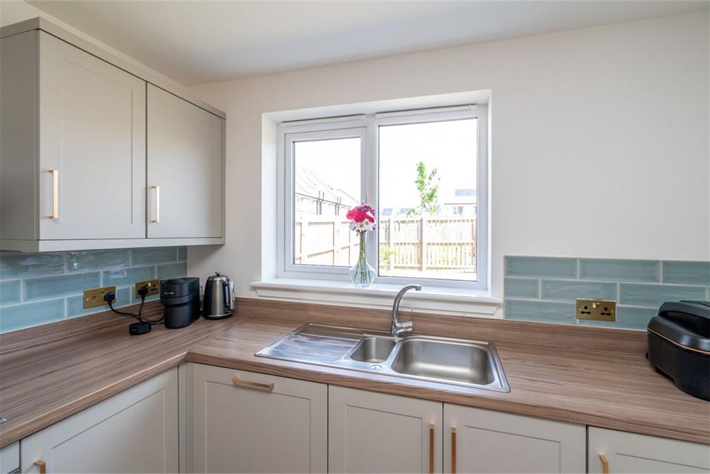 42 Craighall Avenue, Musselburgh, East Lothian, EH21 8FQ - image 5