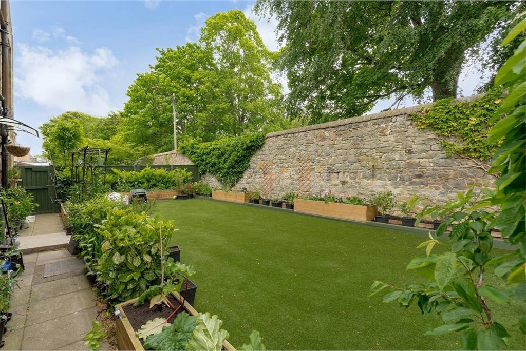 11D, Ravelston Park, Edinburgh, EH4 3DX - image 1