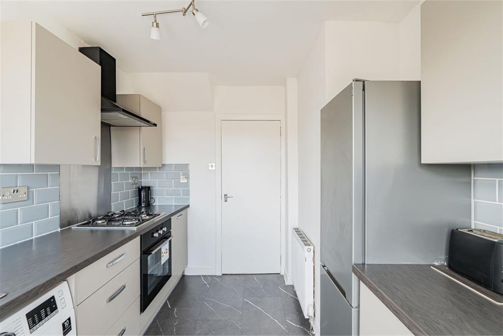 55 Redhall Crescent, Edinburgh, EH14 2HD - image 3