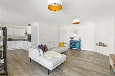 71/6 Ocean Drive, Leith, Edinburgh, EH6 6BP - image 4