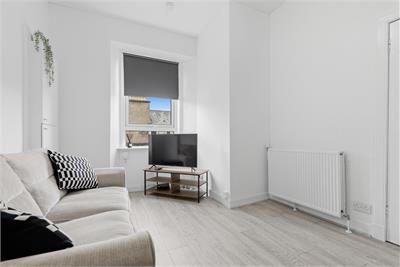 15/14 Wardlaw Place, Edinburgh, EH11 1UD - image 2