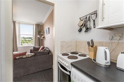 79 (2F2), High Street, Dalkeith, EH22 1JA - image 2