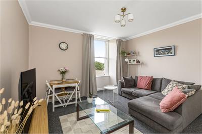 79 (2F2), High Street, Dalkeith, EH22 1JA - image 6