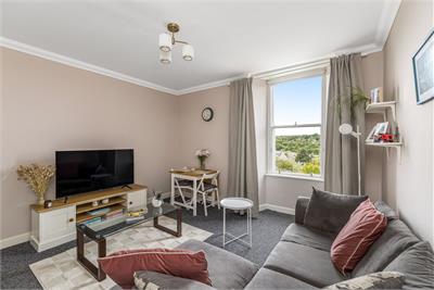 79 (2F2), High Street, Dalkeith, EH22 1JA - image 1